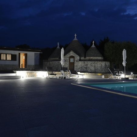 I Trulli Di Eva Apartment Noci Bagian luar foto