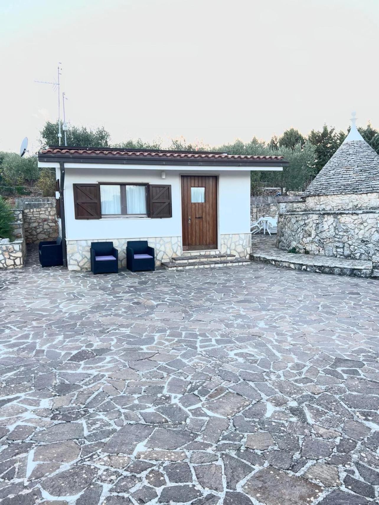 I Trulli Di Eva Apartment Noci Bagian luar foto