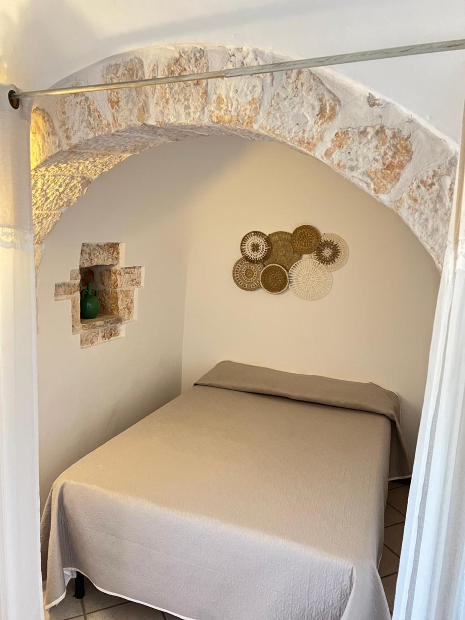 I Trulli Di Eva Apartment Noci Bagian luar foto