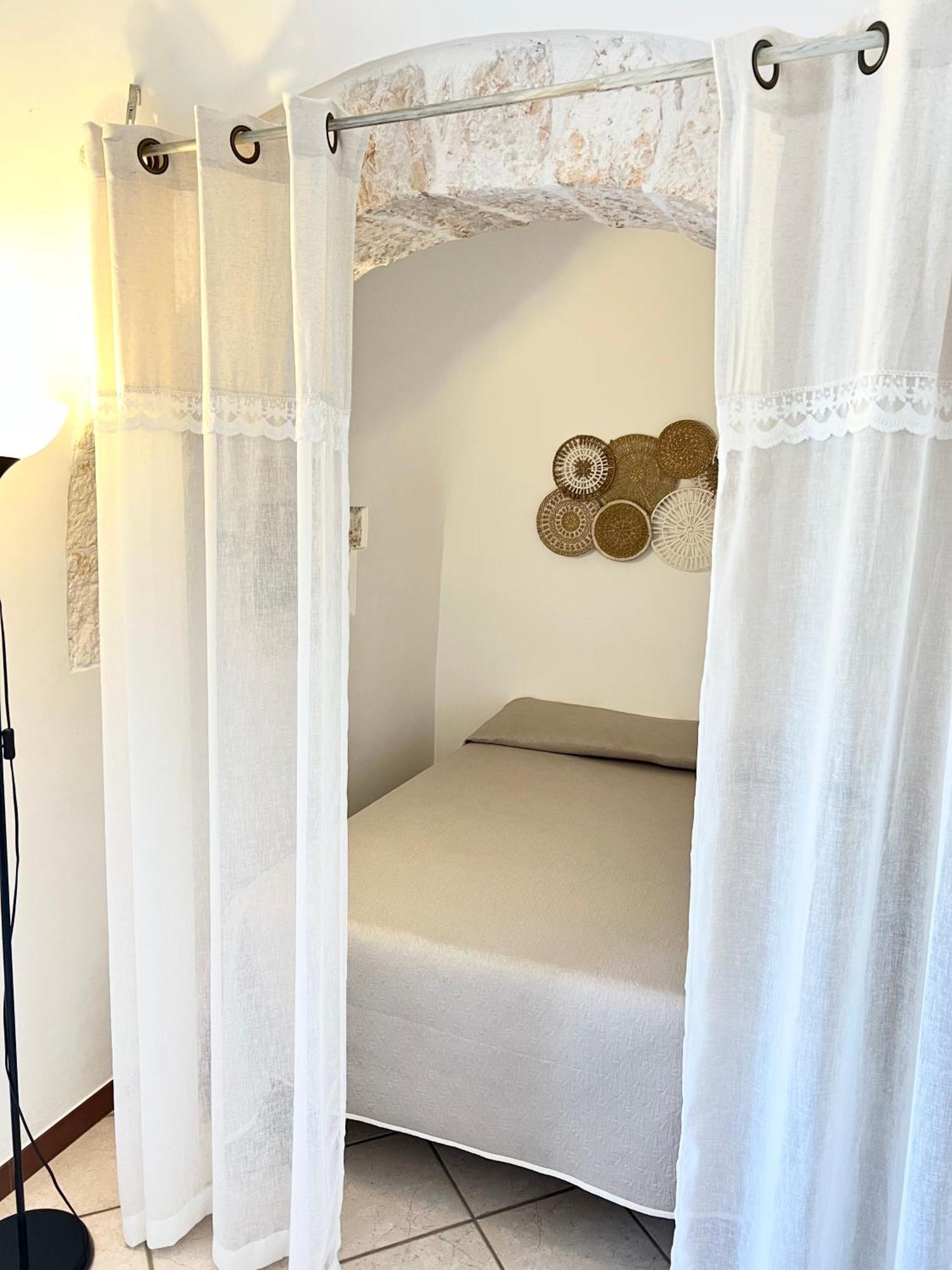 I Trulli Di Eva Apartment Noci Bagian luar foto