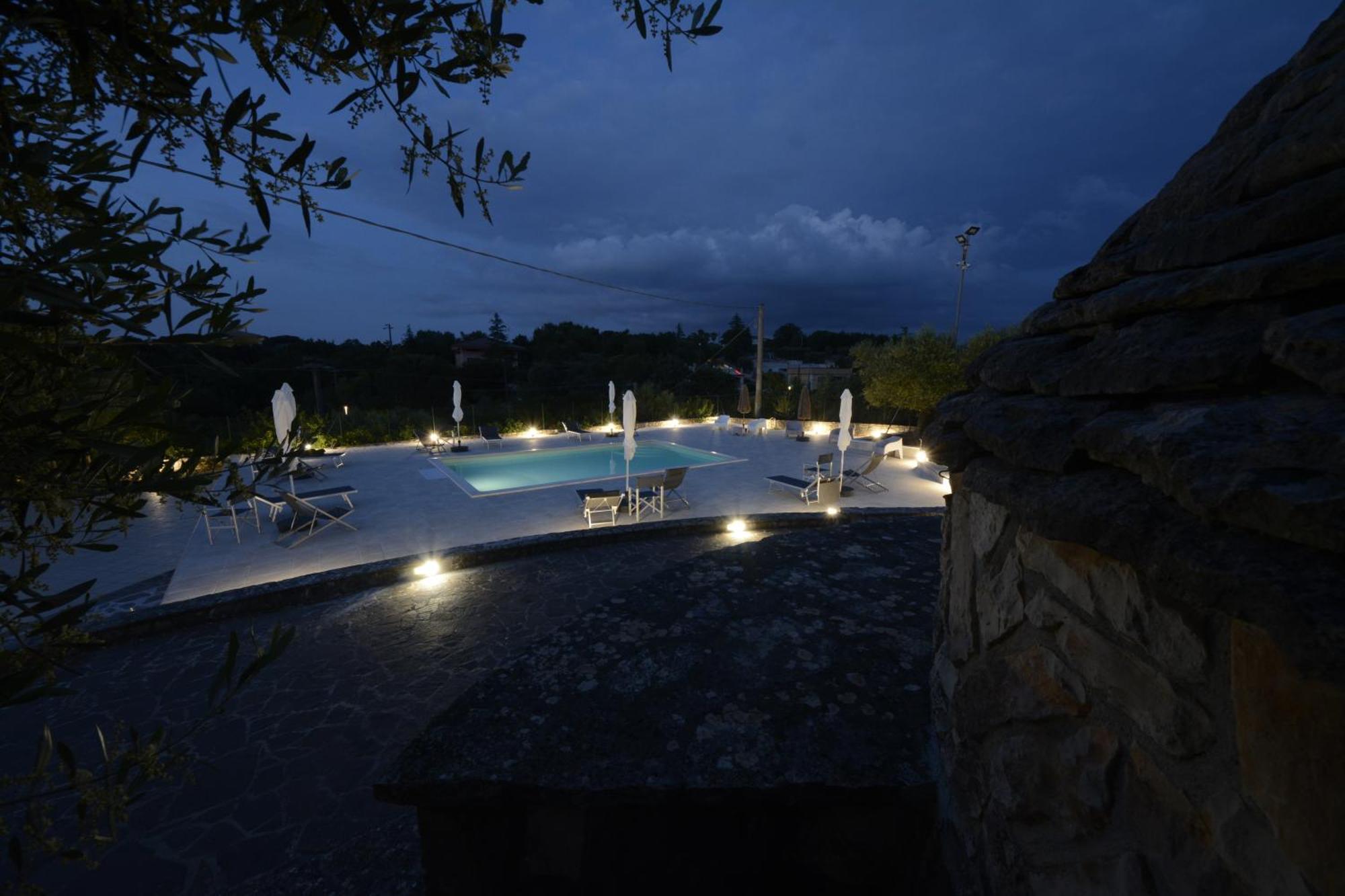 I Trulli Di Eva Apartment Noci Bagian luar foto