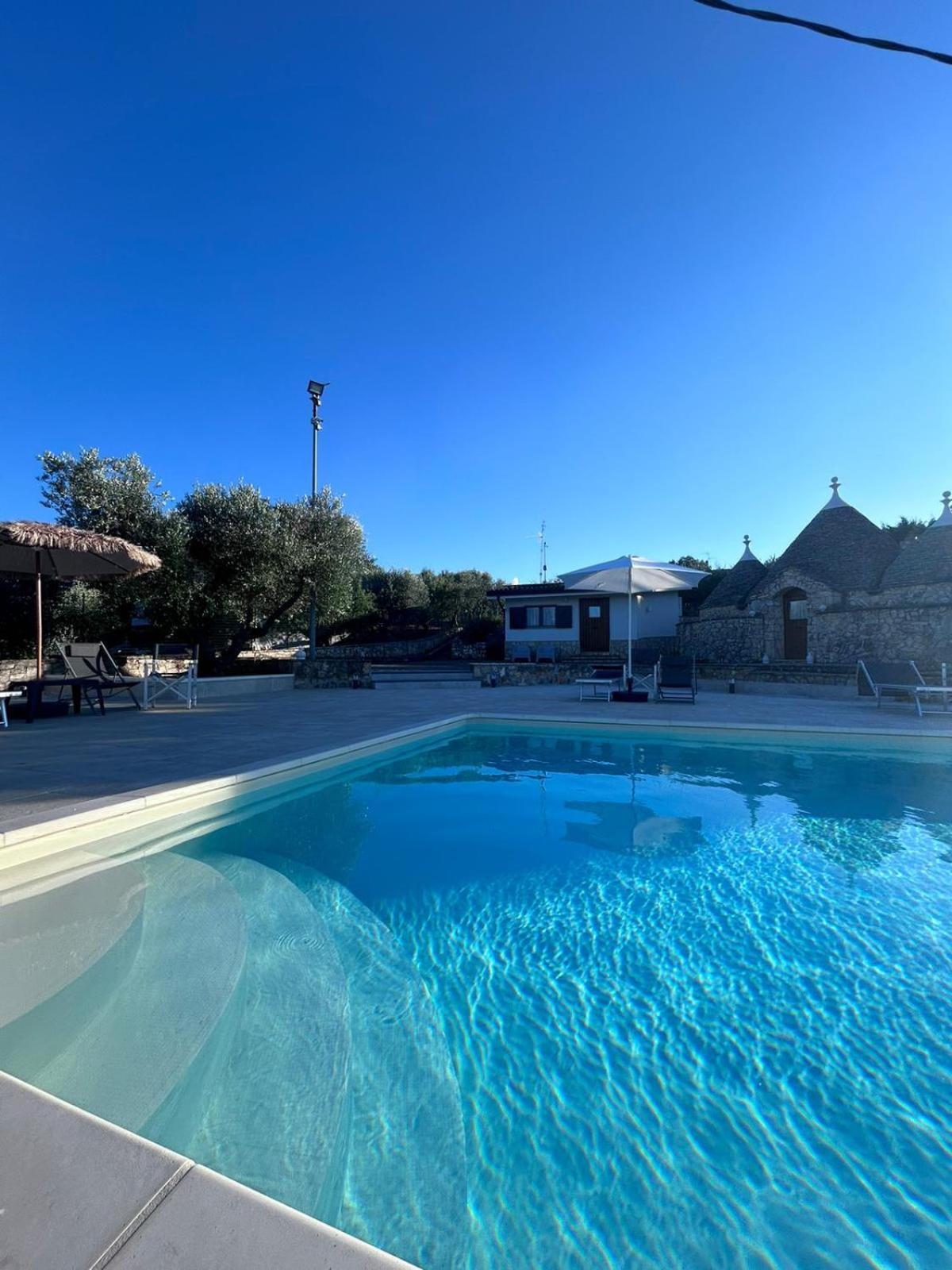 I Trulli Di Eva Apartment Noci Bagian luar foto