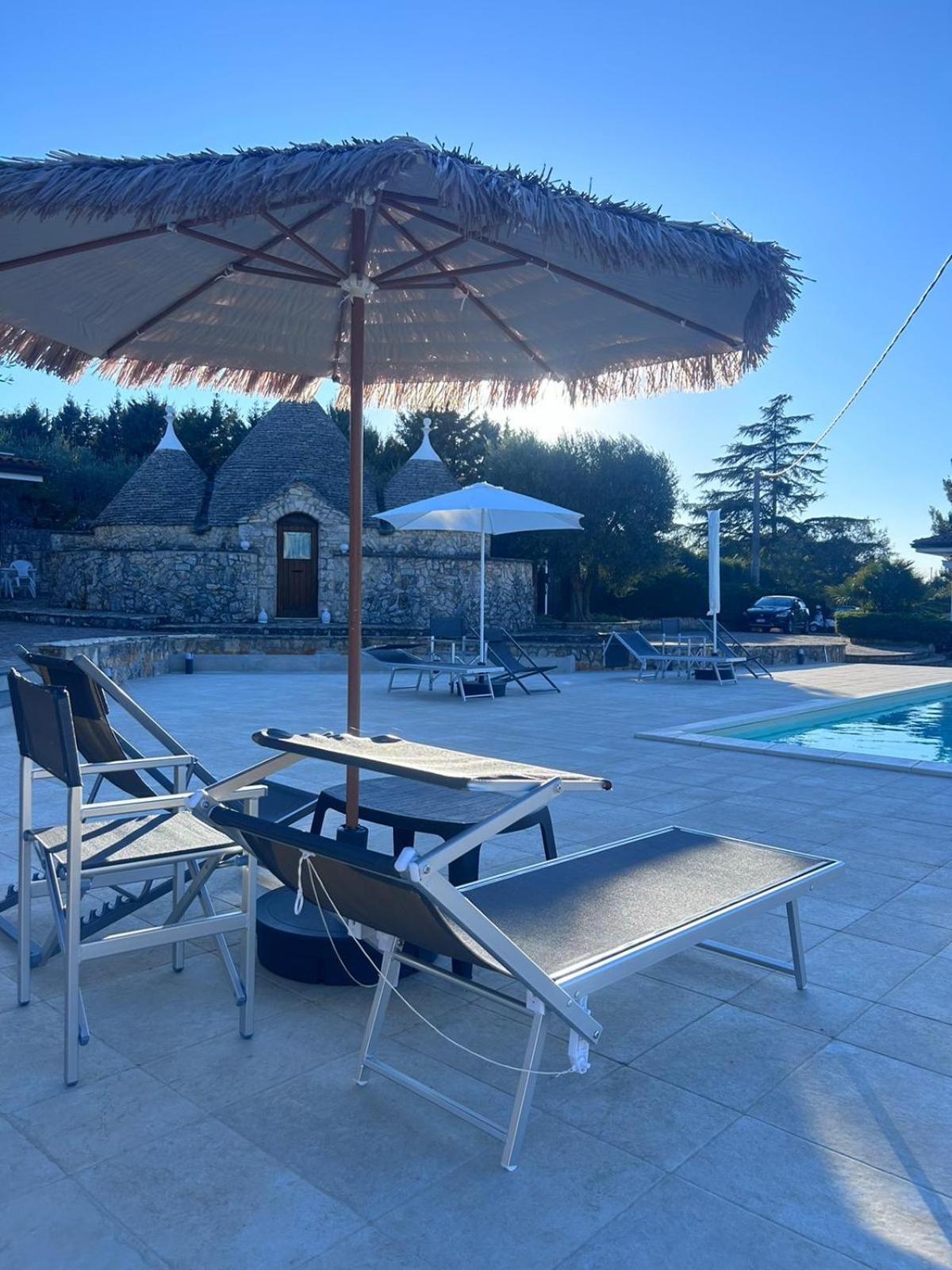 I Trulli Di Eva Apartment Noci Bagian luar foto